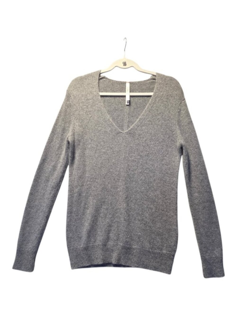 The Group Babaton 100%Luxe Cashmere V-Neck Sweater Grey Aritzia Soft Knit, S